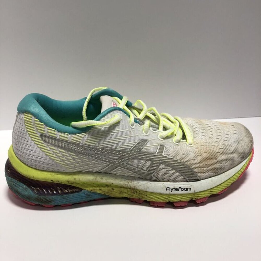 Asics Women’s Gel-Cumulus 22 Lite-Show, Running Shoes White Size 7.5 M